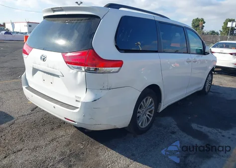 2014 Toyota Sienna Xle V6 8 Passenger from USA, damaged, VIN 5TDYK3DCXES497789